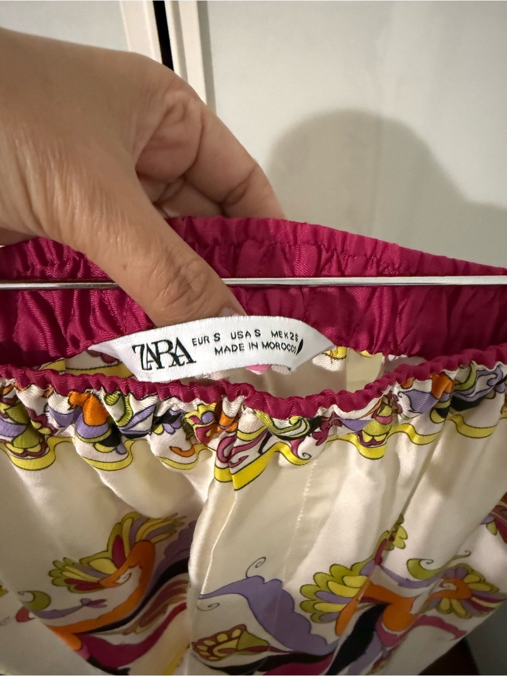 Zara Cream Maxi pants with Pink, Yellow & Orange Floral Paisley Print - Picture 6 of 8